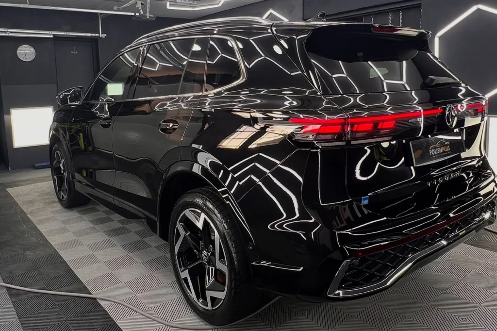 Finition arrière brillante sur une Volkswagen après un detailing Toulouse