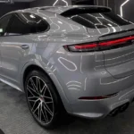 Porsche brillante après un traitement céramique Toulouse réalisé par un professionnel